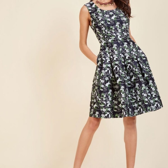 Modcloth "Bamboo Debut" Fit and Flare Brocade Dress - Picture 4 of 5